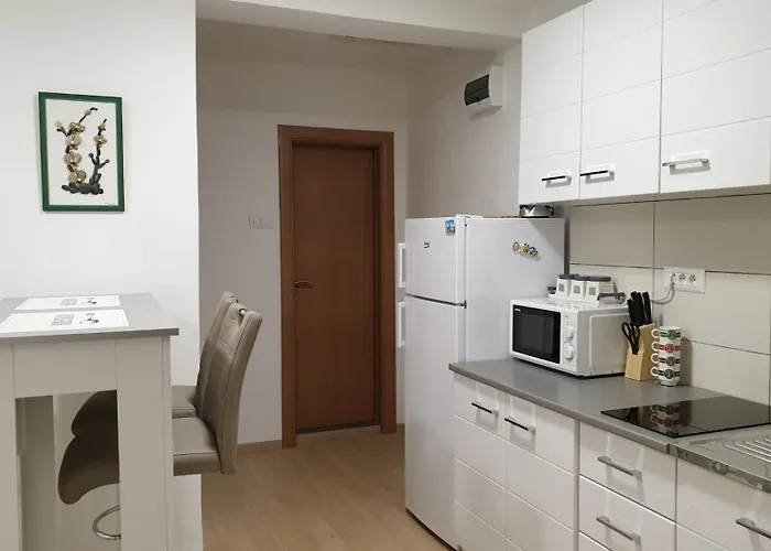 Apartman 081 Center